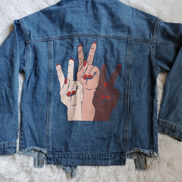 Sadie and sage denim peace sign trucker jacket - Picture 13 of 14